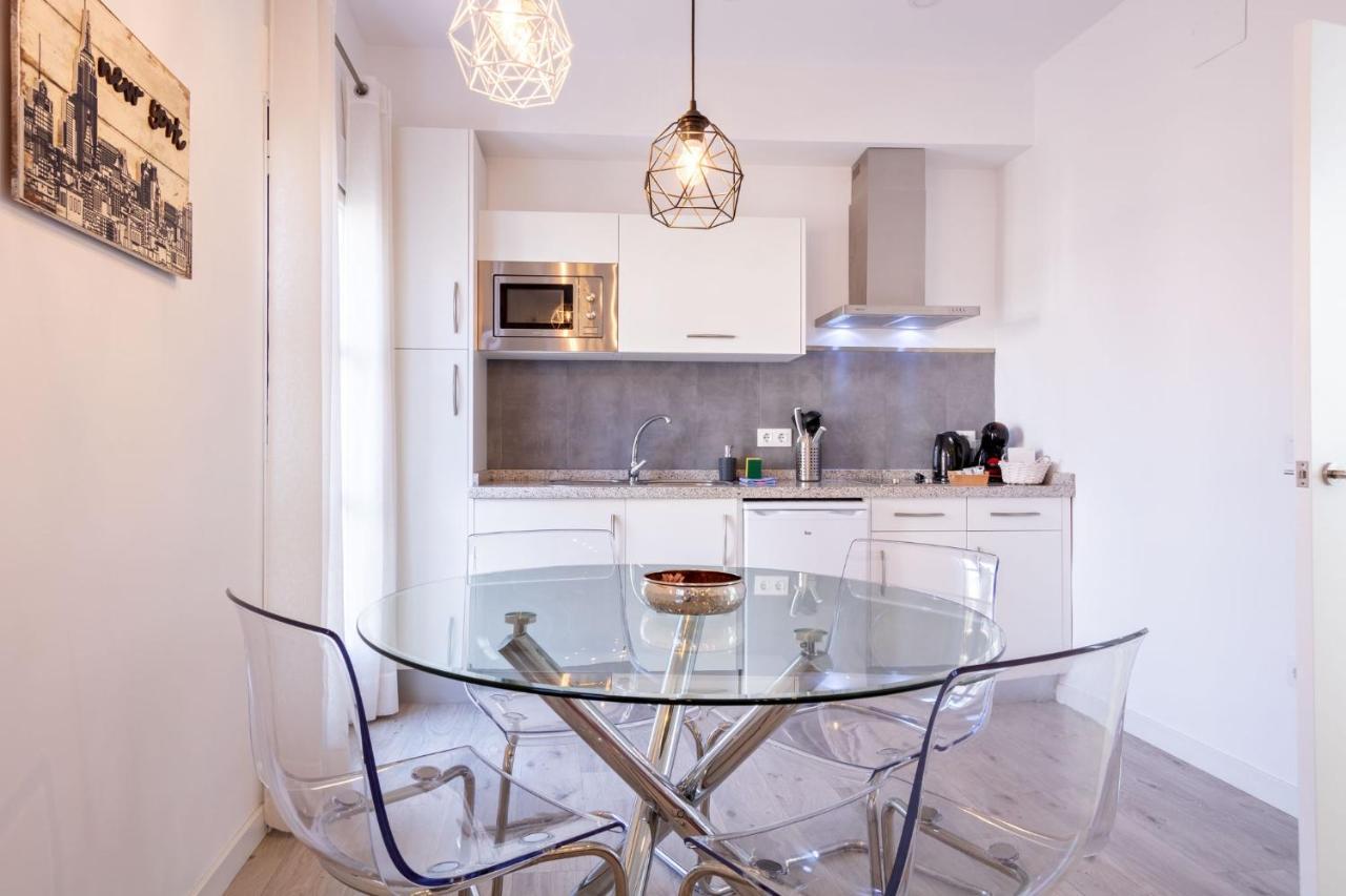 Nine O Clock San Luis Skyview Apartment Sevilla Exterior foto