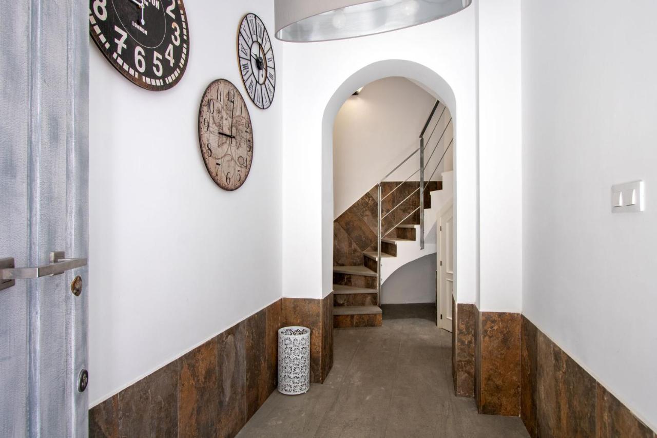 Nine O Clock San Luis Skyview Apartment Sevilla Exterior foto